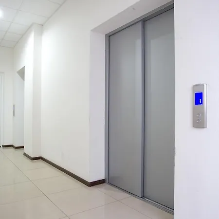 Luxury In Historical Center Of Апартаменти